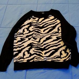 Women's DKNY Sweater. Size Small. NWOT